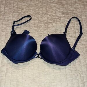 Victoria’s Secret Miraculous Plunge Navy Blue Bra